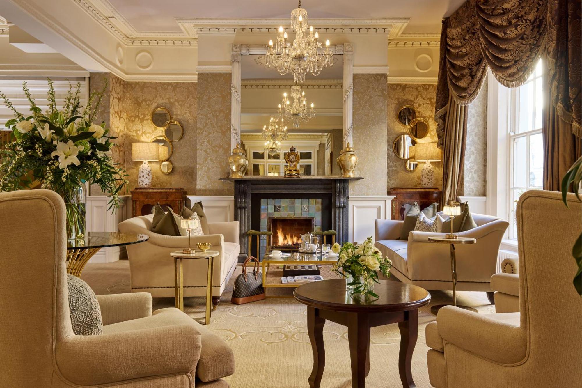 Buswells Hotel — Photos 2